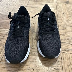 Nike Air Zoom Pegasus 36 Running Sneaker worn twice